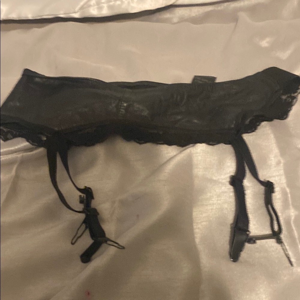 Vintage 90’s XTC of NY leather and lace garter belt
